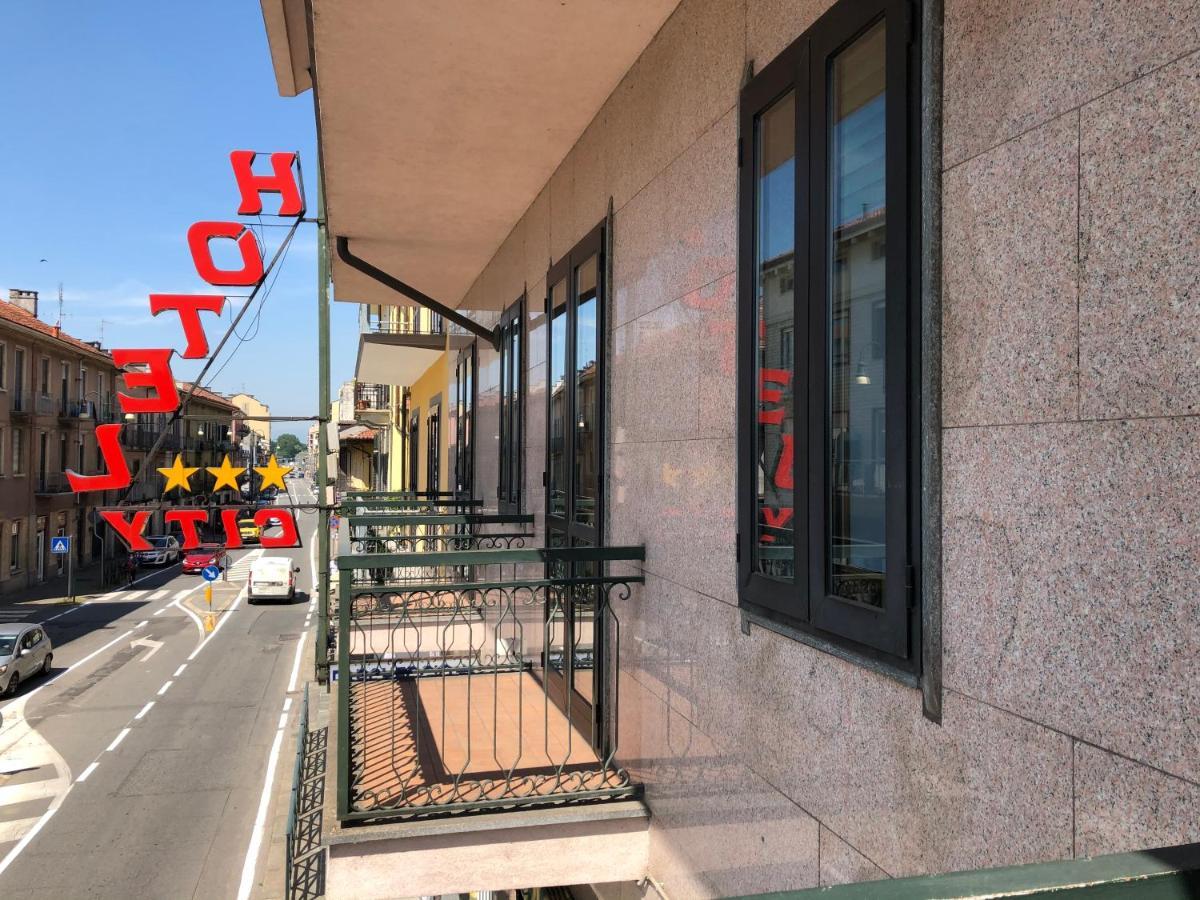 Hotel City キヴァッソ エクステリア 写真
